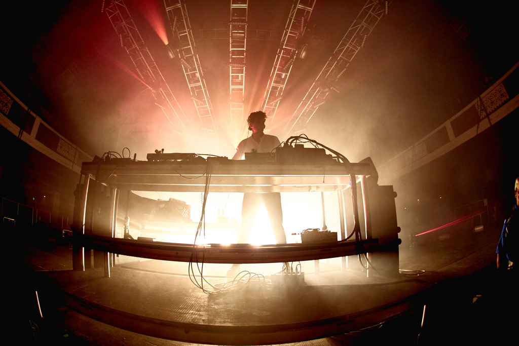 A photo of Jamie XX at The Shrine Exposition Hall on 10/12/2015