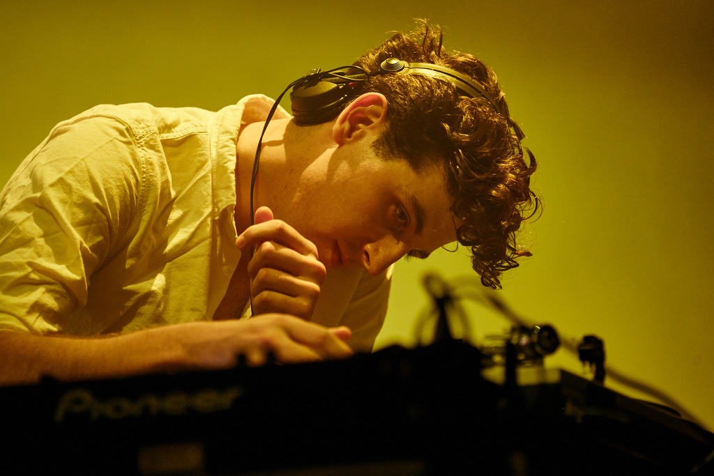 A photo of Jamie XX at The Shrine Exposition Hall on 10/12/2015