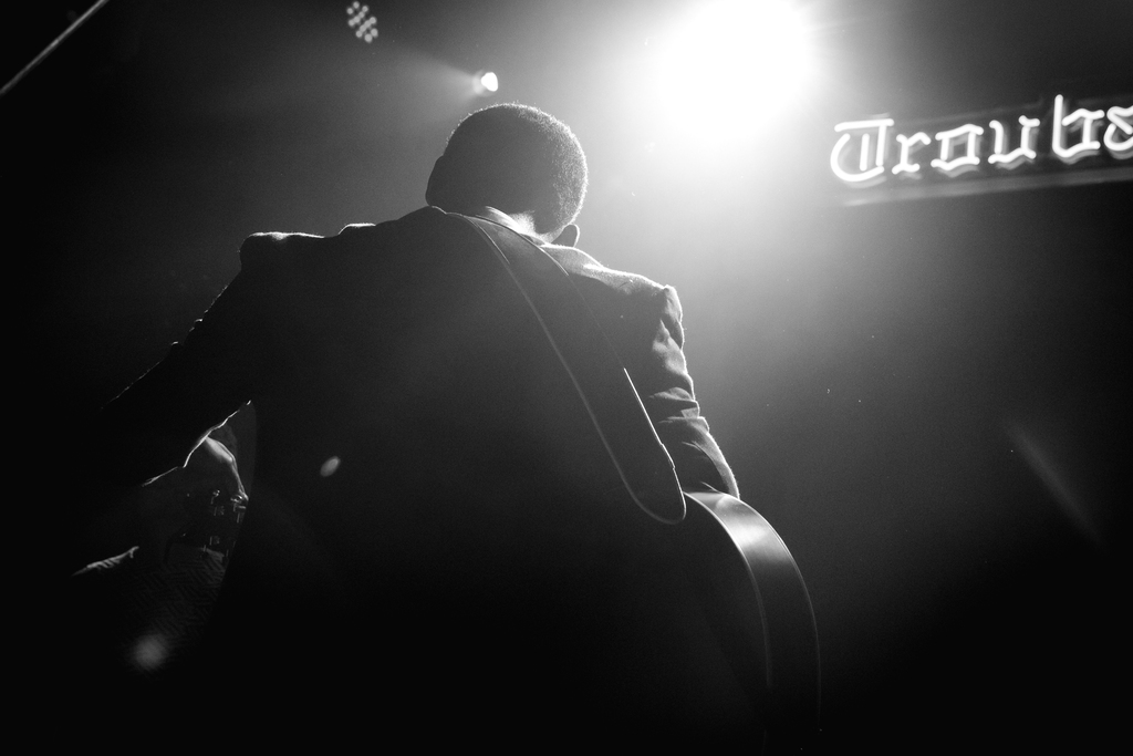 A photo of Leon Bridges at Troubadour on 3/24/2015