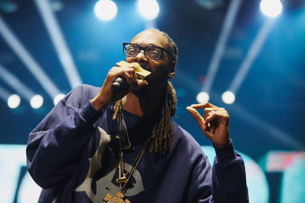 A photo of Snoop Dogg at Camp Flog Gnaw 2015 on 11/14/2015