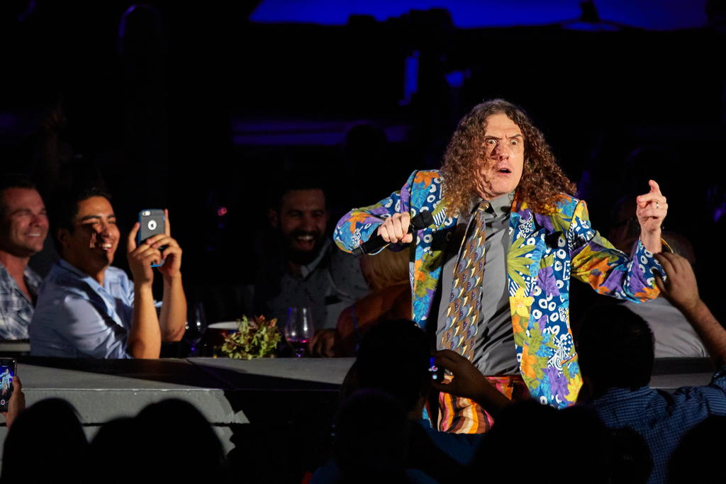 A photo of Weird Al Yankovic at The Hollywood Bowl on 6/22/2016
